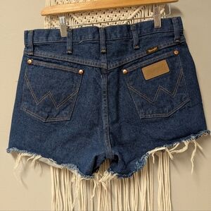 Wrangler Vintage  Cut Off Denim Shorts 32 Large